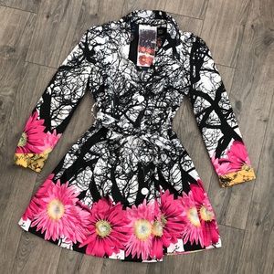 Fabulous Desigual Daisy Printed Trench 